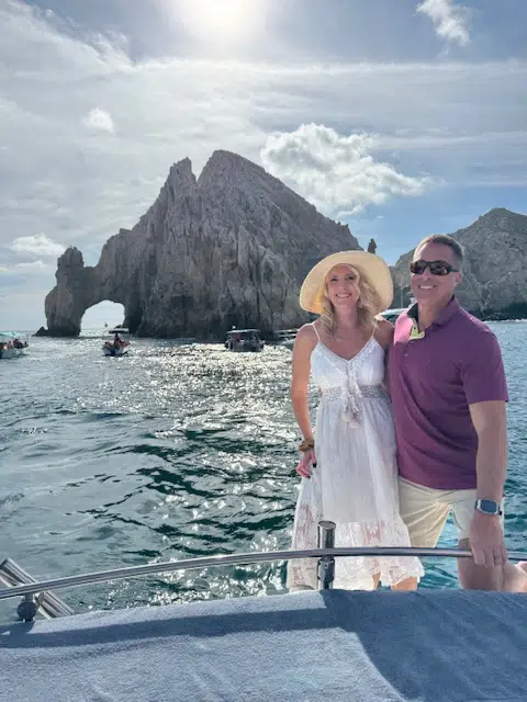 Peggy and Chris Cassidy at the Arch of Cabo San Lucas Peggy and Chris Cassidy at the Arch of Cabo San Lucas